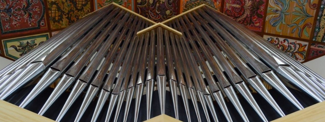 Organ building and the organ in Pécs-KertvárosReformed Church
