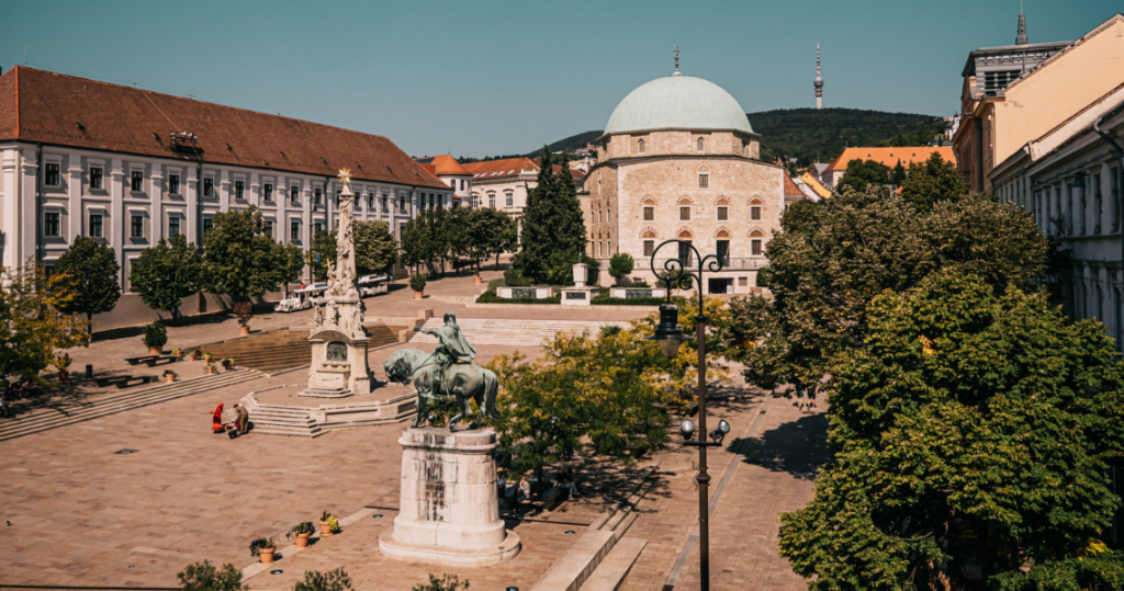 Pécs Széchenyi Tér Varostörténet Dzsami