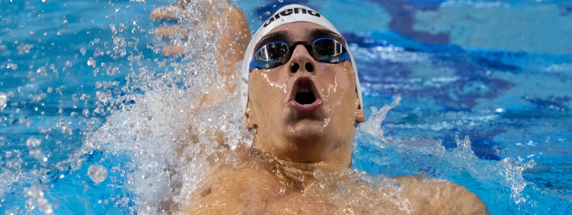Jászó Ádám olimpiai szintet úszott 100 méter háton