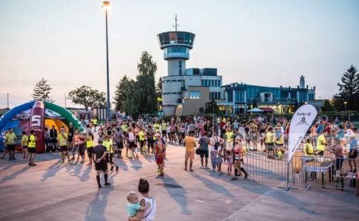 Reptér a kulisszák mögött - látogatás a Pécs-Pogány Repülőtéren