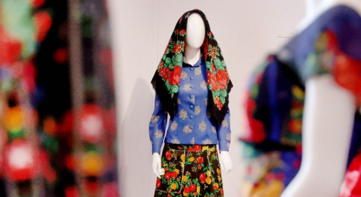 Romani Design tárlatvezetés Egri Petrával
