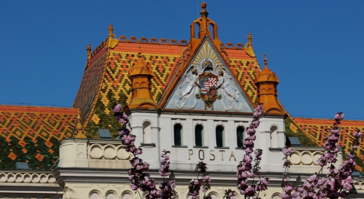 A legendás pécsi postapalota - időutazó épületbejárás zárás után