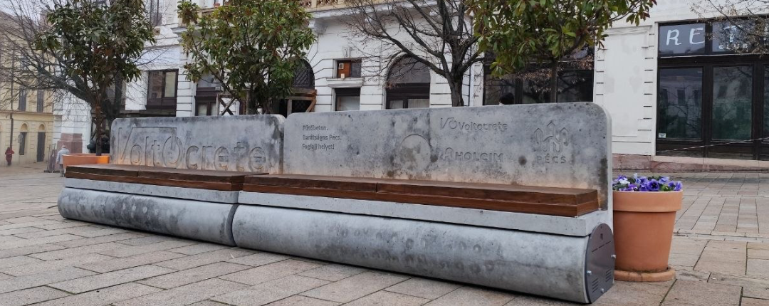 Innovatív, fűtött betonpadokkal gazdagodik Pécs – pécsi startup mutatkozik be a Széchenyi téren