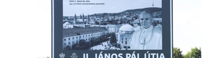Megújult a II. János Pál útját jelölő emléktábla