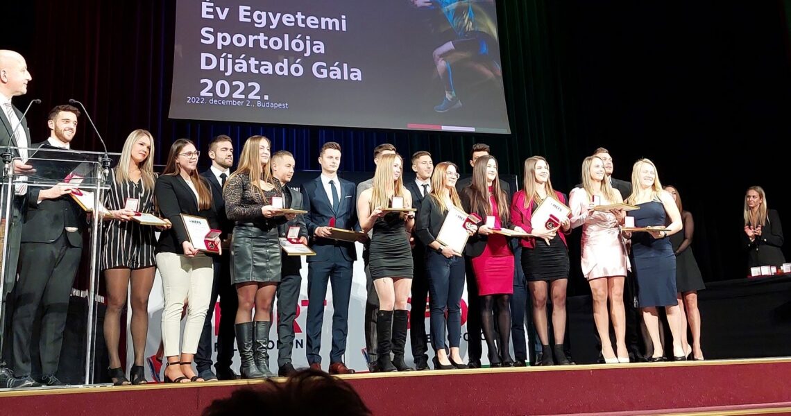 Tarolt a PTE az Év Egyetemi Sportolója díjátadó gálán