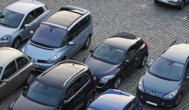 Pécsi ünnepi parkolás: ingyen és okosan